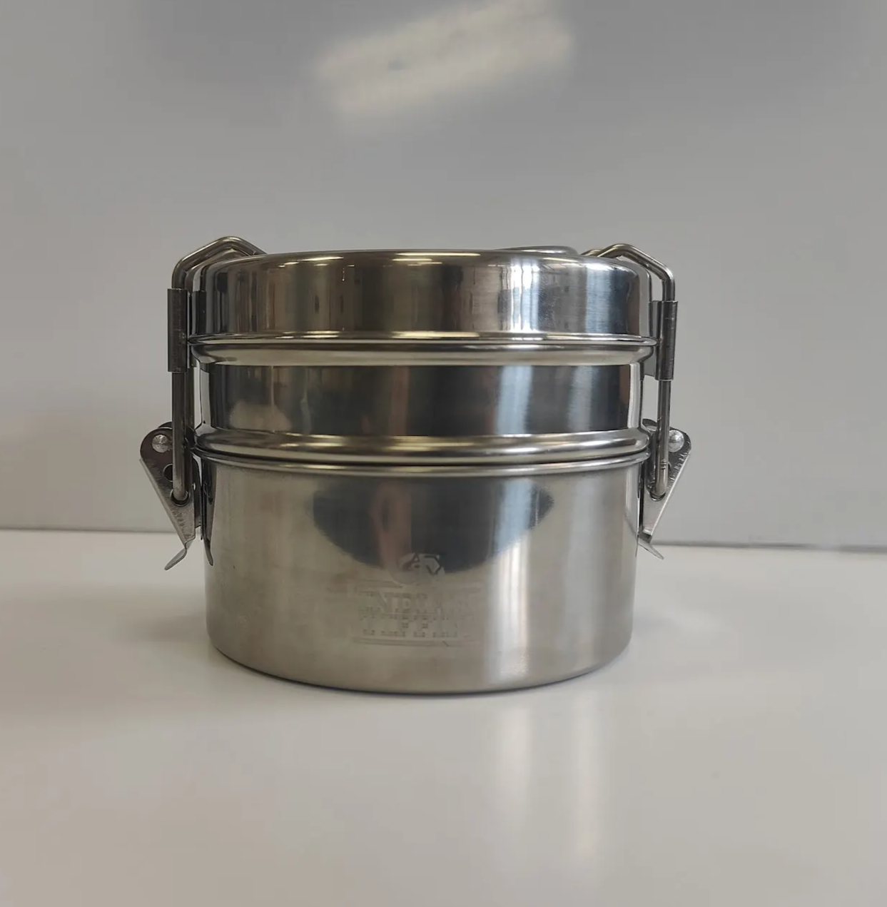 Metal tiffin front